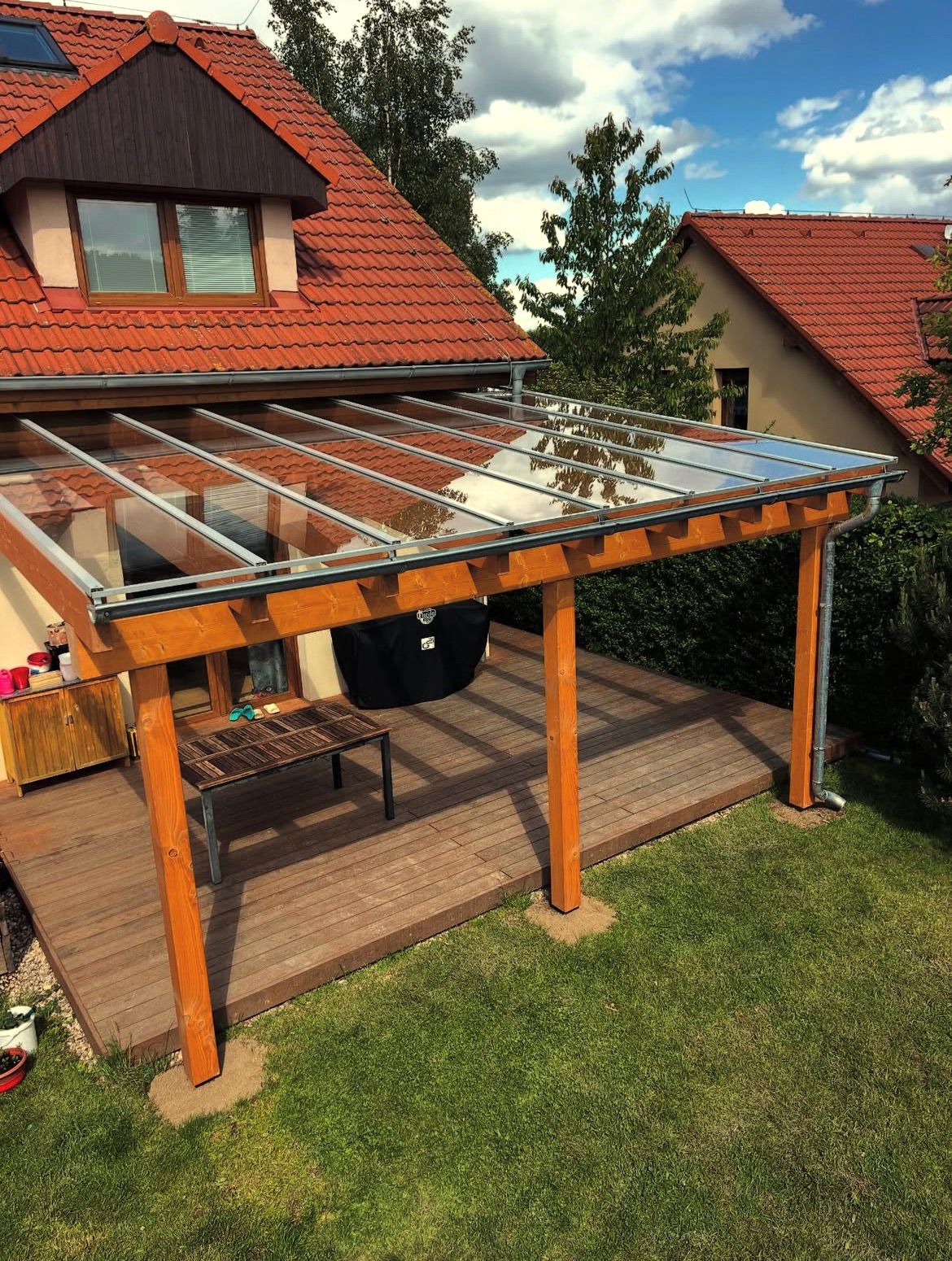 Pergola s terasou a skleněnou střechou — Trapol 3