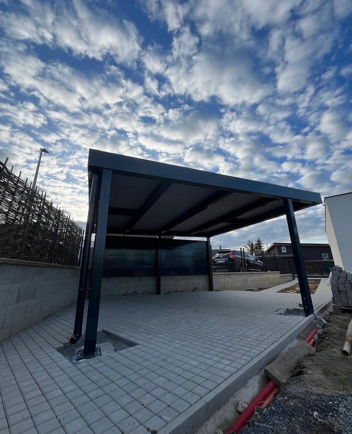Velký kovový carport — Trapol 3